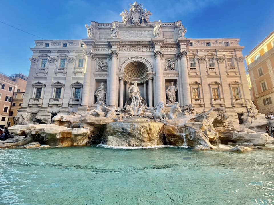 Fontana di Trevi romabellahost