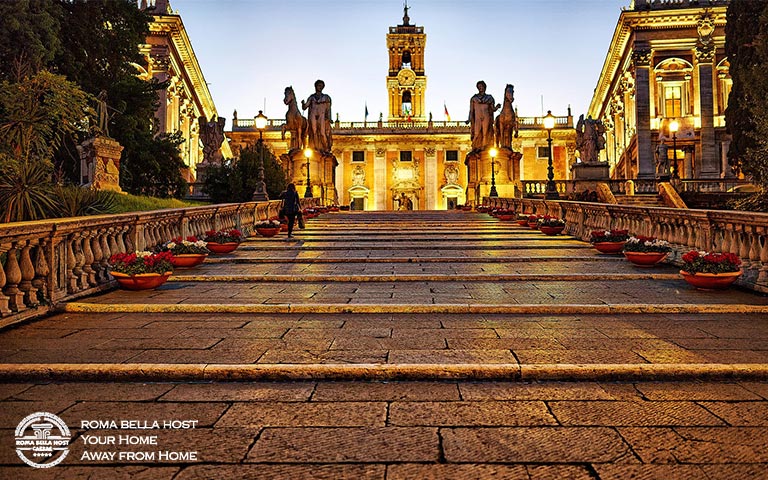 Các bậc thang dẫn lên Quảng trường Campidoglio khi lên đen