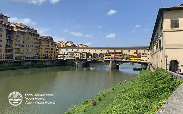 Cây cầy cổ Ponte Vecchio - Một biểu tượng của thành phố Firenze 