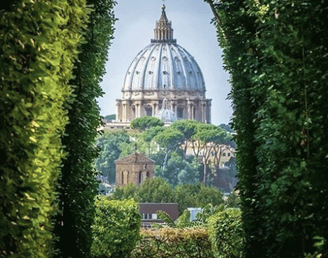Vaticano qua lỗ khóa – Một điểm ngắm vòm Thánh đường Pietro độc đáo