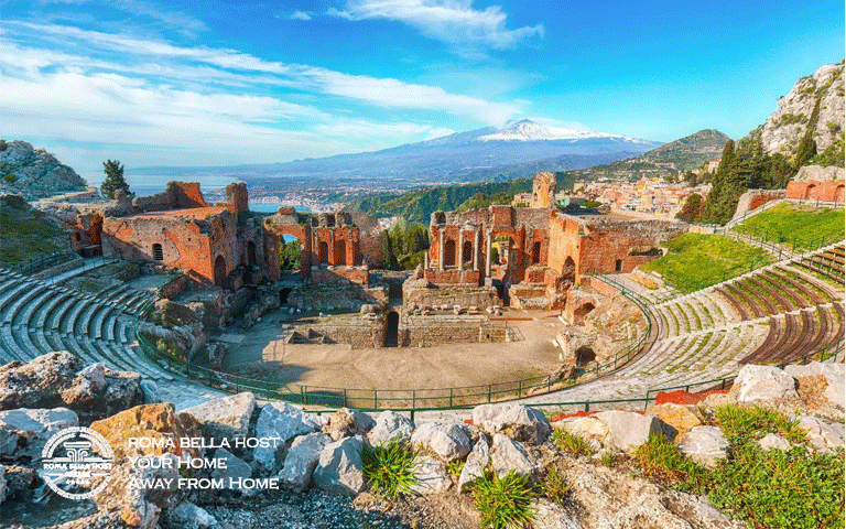 Nhà hát Hy Lạp cổ Teatro antico tại Taormina hùng vĩ từ hơn hai ngàn năm nay