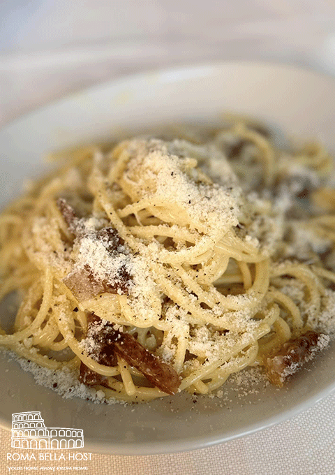 Món mì spaghetti alla carbonara đặc trưng của Roma