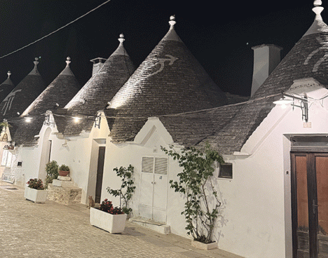Alberobello – Thành phố cổ tích của những ngôi nhà Trulli ở Puglia